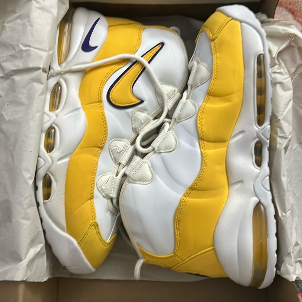 Men’s air max uptempo 95’.